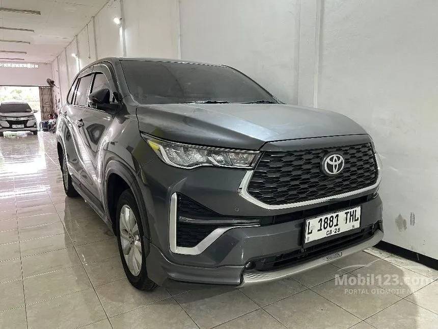 2023 Toyota Kijang Innova Zenix V (Premium Color) MPV