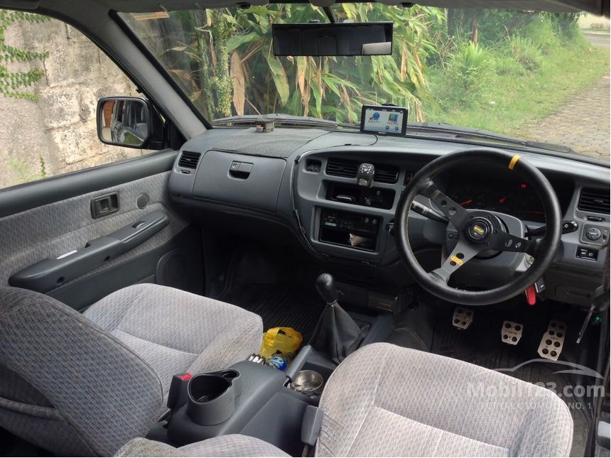 2001 Toyota Kijang LGX MPV