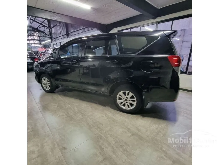 Jual Mobil Toyota Kijang Innova 2019 V 2.4 di Jawa Timur Automatic MPV Hitam Rp 369.999.000