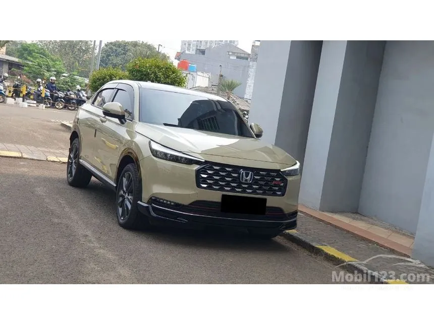2025 Honda HR-V e:HEV RS SUV