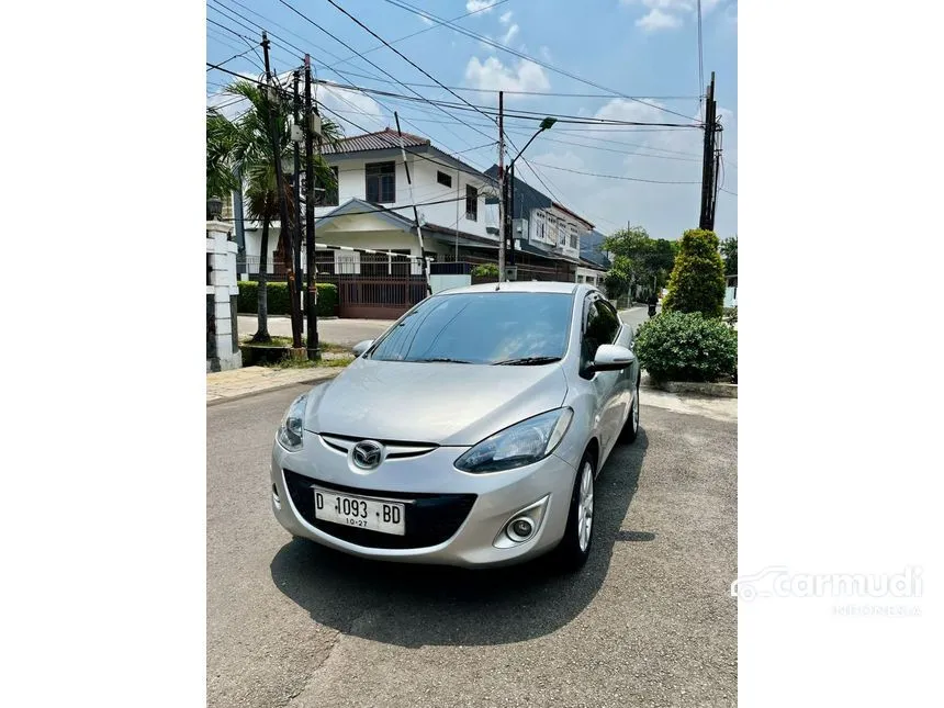 2012 Mazda 2 R Sedan