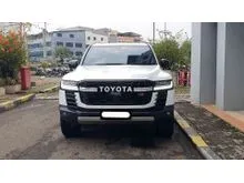 2024 Toyota Land Cruiser 3.3 300 GR-S SUV putih km 6 ribuan pajak panjang