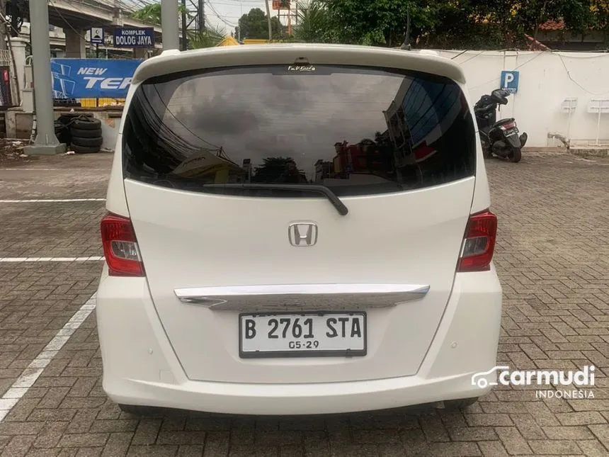 2013 Honda Freed E MPV