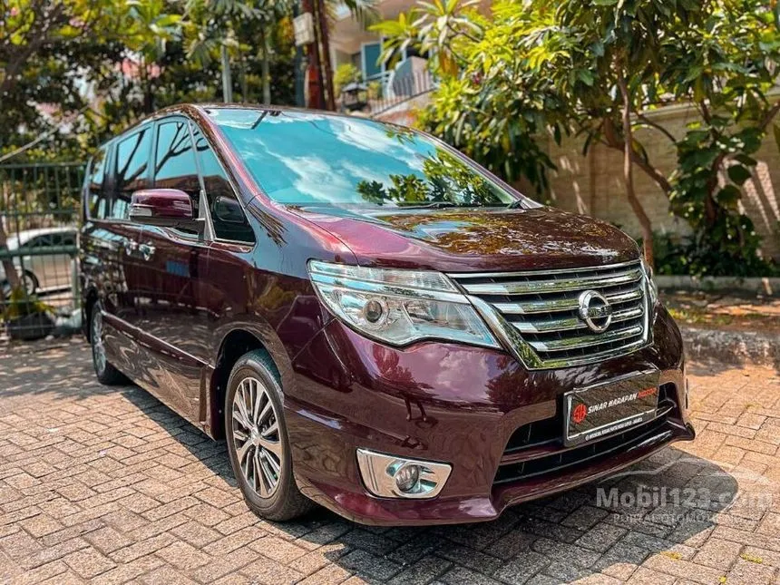 Jual Mobil Nissan Serena 2015 Highway Star 2.0 di DKI Jakarta Automatic MPV Merah Rp 160.000.000