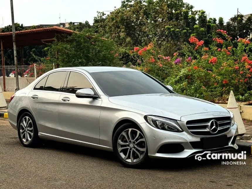 2017 Mercedes-Benz C200 Avantgarde Sedan