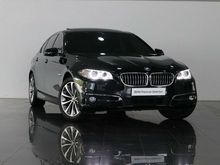Kemewahan dan Kenyamanan Kelas Bisnis - 2015 BMW 520i Luxury Sedan