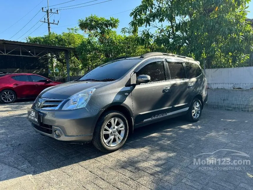 Jual Mobil Nissan Grand Livina 2011 XV 1.5 di Jawa Timur Automatic MPV Abu