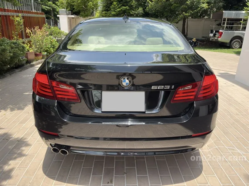 2011 BMW 523i Highline Sedan