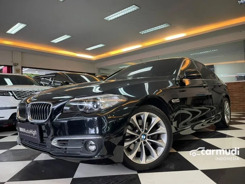 2016 BMW 520i Luxury Sedan