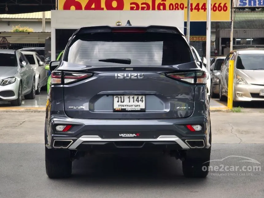 2022 Isuzu MU-X Ultimate SUV