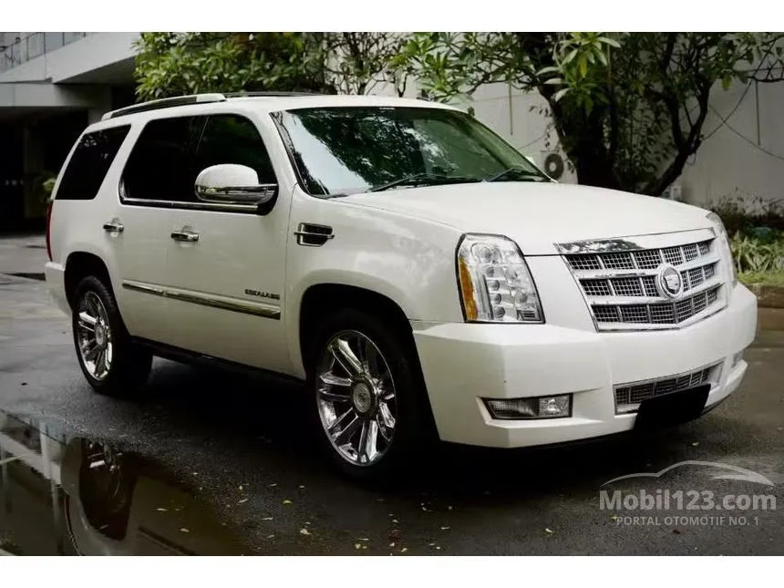 2011 Cadillac Escalade Platinum SUV