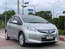2013 Honda Jazz 1.3 (ปี 08-14) Hybrid Hatchback AT