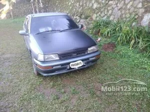 1994 Daihatsu Charade 1.3 Classy Sedan