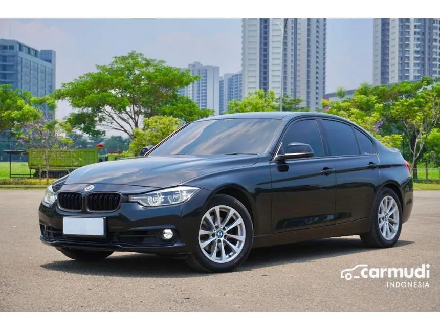 2017 BMW 320i Sport Sedan