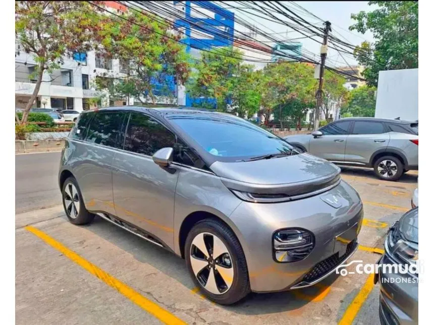 2024 Wuling Cloud EV EV Hatchback