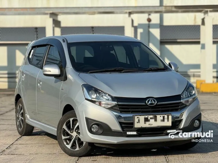 2017 Daihatsu Ayla R Hatchback