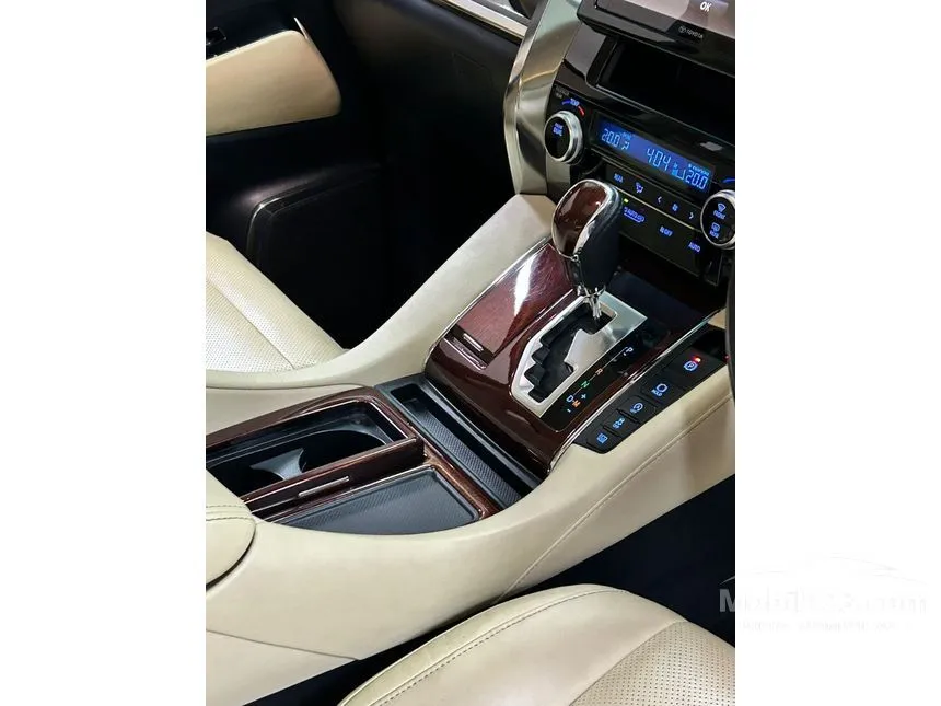 2017 Toyota Alphard G MPV