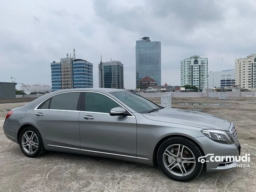 2014 Mercedes-Benz S400 Hybrid Sedan