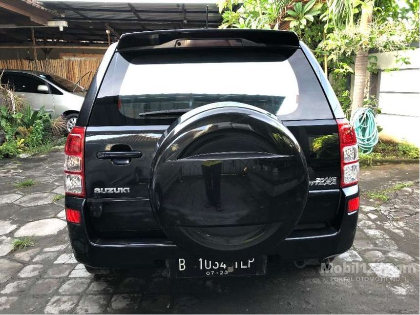 Jual Mobil  Suzuki  Grand  Vitara  2008 JLX 2 0 di Bali  Manual 