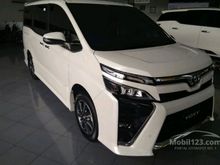 Hot Promo Toyota Voxy 2,0 Base Spec Wagon
