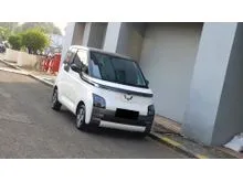 2023 Wuling Air EV 0.0 Long Range Hatchback AT 2023/2024 [ ANTIK LOW KM ]