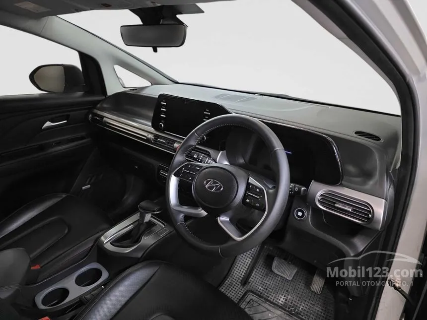 2023 Hyundai Stargazer X Prime MPV