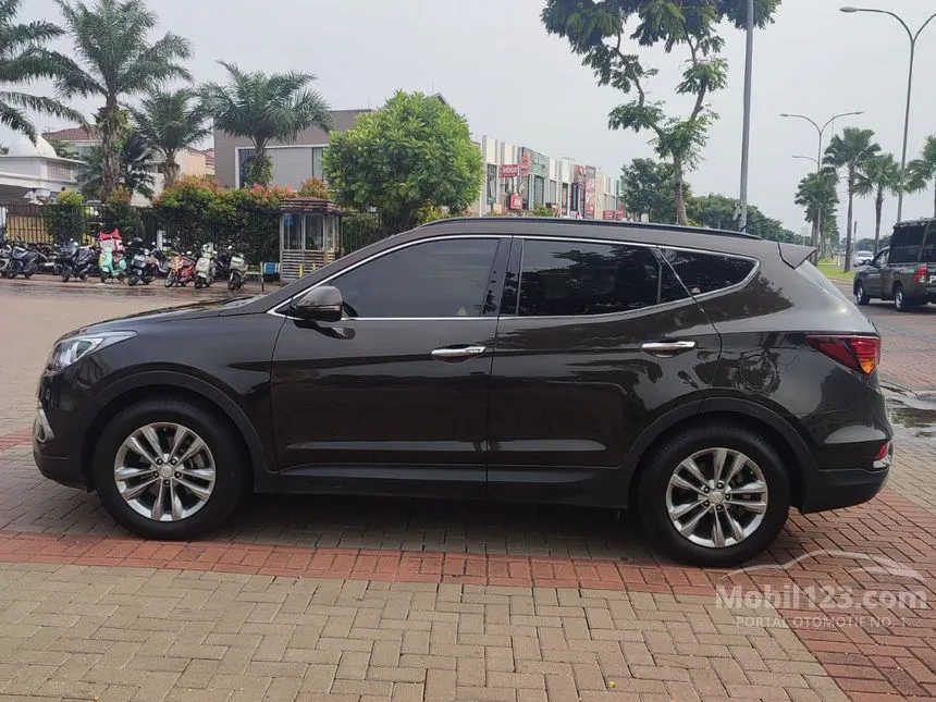 2016 Hyundai Santa Fe Limited (Gasoline) SUV