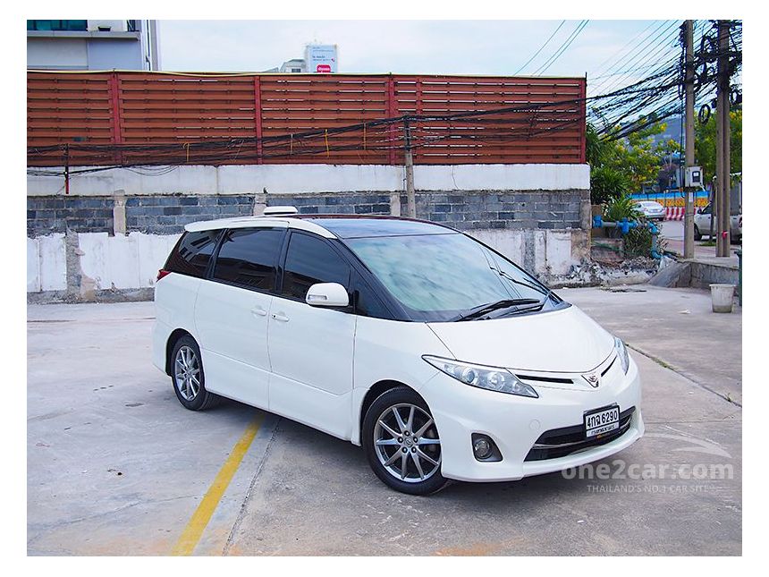 Toyota estima 2011