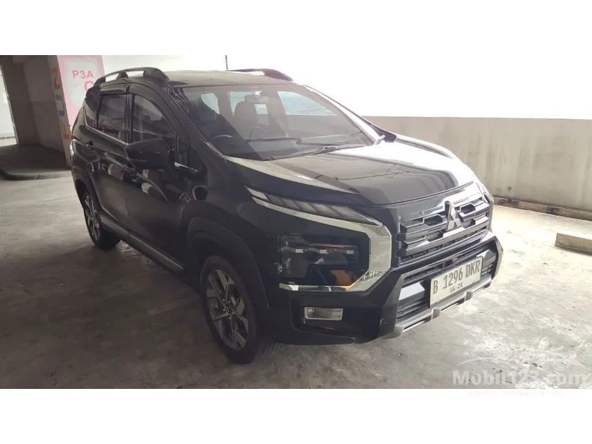 Jual Mobil Mitsubishi Xpander 2022 CROSS Premium Package 1.5 di DKI Jakarta Automatic Wagon Hitam Rp 255.000.000