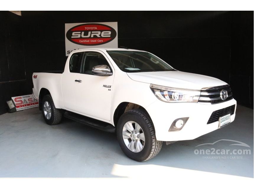 2017 Toyota Hilux Revo 2.8 SMARTCAB G Pickup MT for sale on One2car