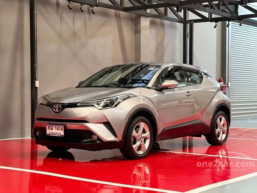 2019 Toyota C-HR Mid SUV