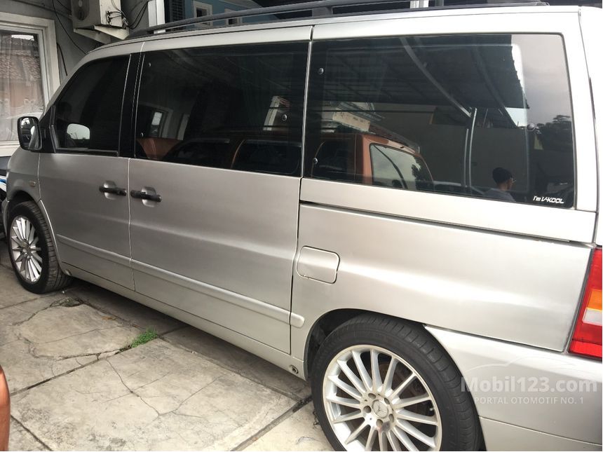 Jual Mobil Mercedes Benz Vito 2001 114 2 3 di Banten 