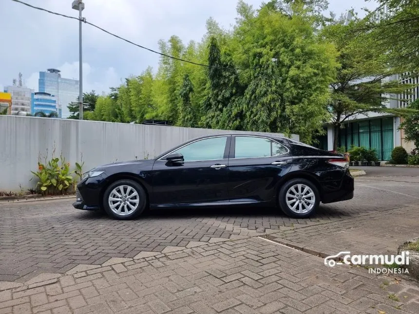 2020 Toyota Camry V Sedan