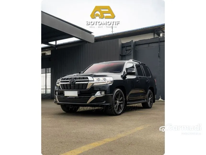 2017 Toyota Land Cruiser 200 VX-R SUV