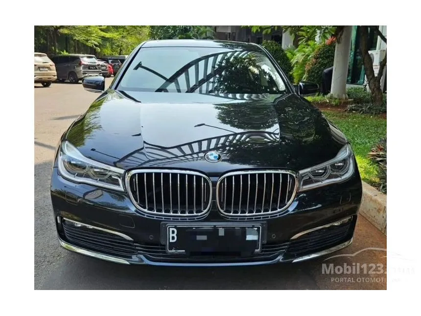 Jual Mobil BMW 730Li 2023 M Sport 2.0 di DKI Jakarta Automatic Sedan Hitam Rp 785.000.000