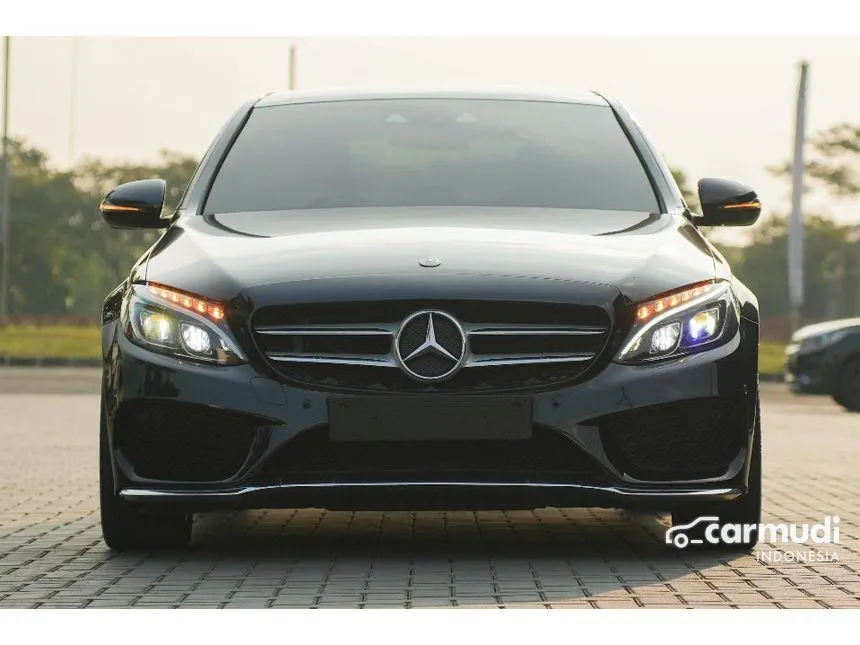 2018 Mercedes-Benz C300 AMG Line Sedan