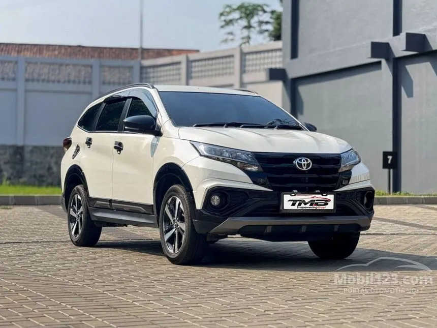 2025 Toyota Rush GR Sport SUV
