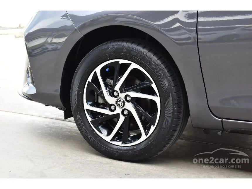 2021 Toyota YARIS Sport Hatchback