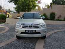Toyota Fortuner G Bensin 2.7 AT 2011 #Dijual di Yogyakarta
