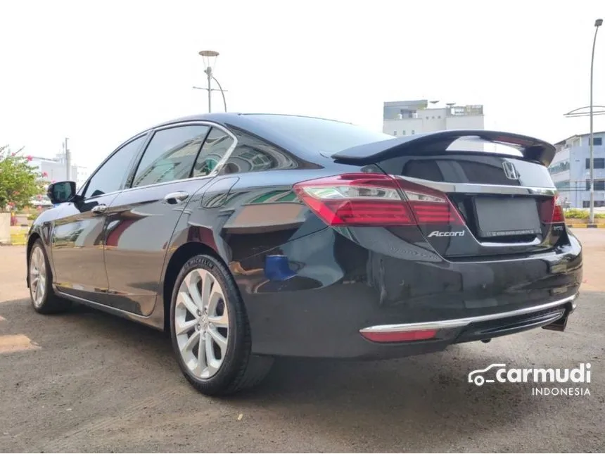 2017 Honda Accord VTi-L Sedan