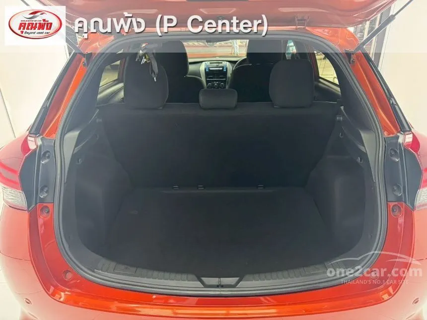 2019 Toyota YARIS E Hatchback