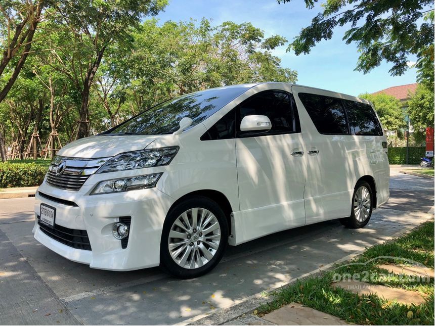 Toyota vellfire 2014