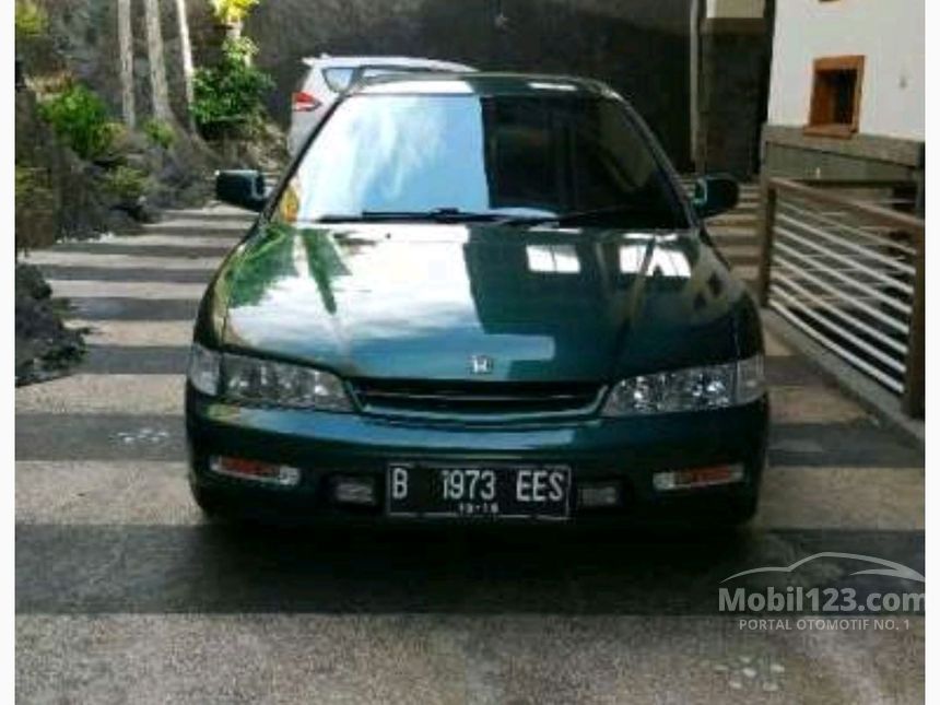  Jual Mobil Honda Accord 1994 Manual 2.2 di Jawa Barat Manual Sedan 