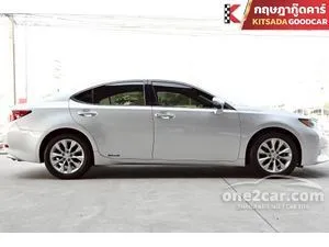 2014 Lexus ES300h 2.5 Luxury Sedan