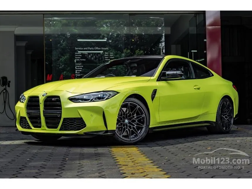 Jual Mobil BMW M4 2023 Competition 3.0 di Banten Automatic Coupe Kuning ...