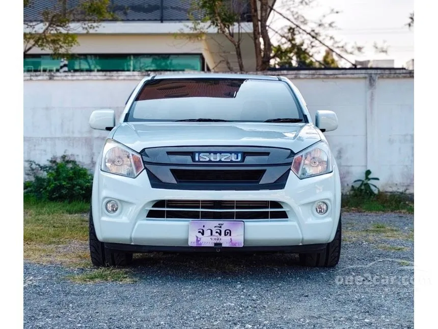 2019 Isuzu D-MAX S Cab-4 Pickup