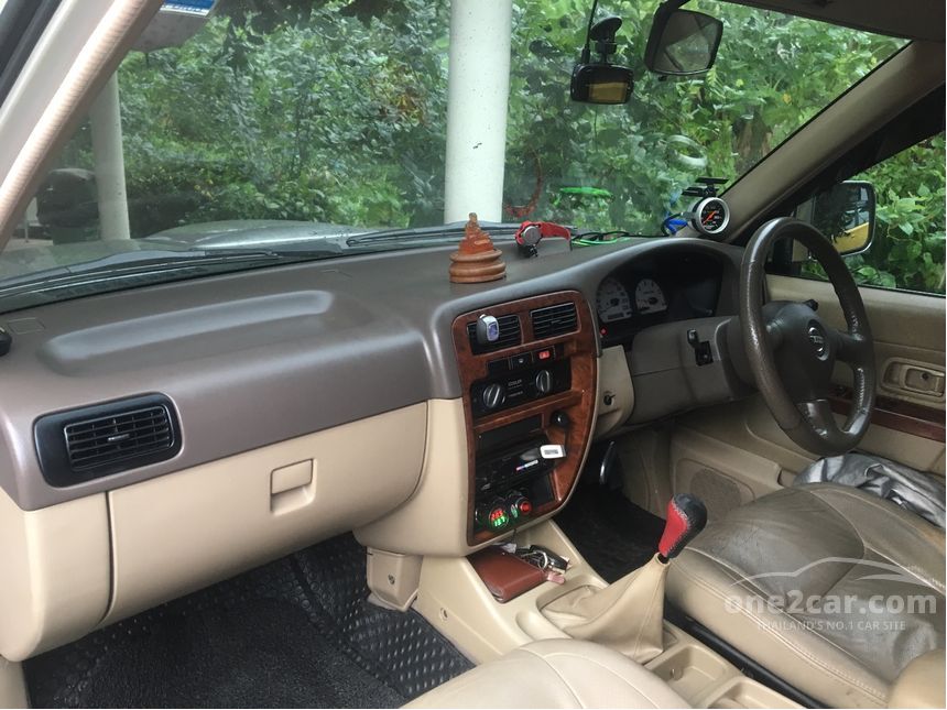 Nissan Frontier 2006 AX-L 2.5 in กรุงเทพและปริมณฑล Manual Pickup สีเงิน