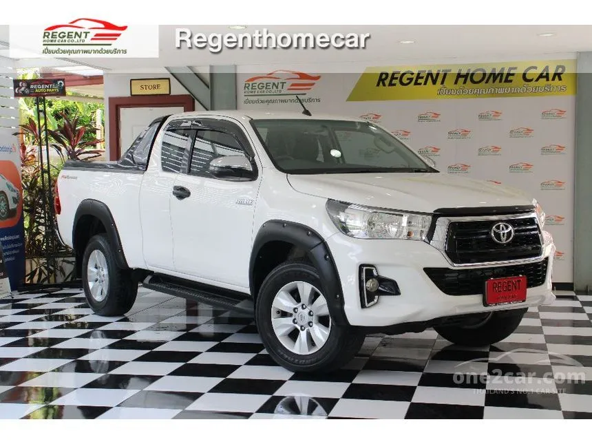 2018 Toyota HILUX REVO E Prerunner Smart Cab Pickup