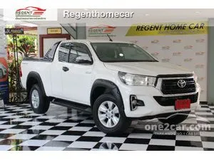 2018 Toyota HILUX REVO 2.4 E Prerunner Smart Cab Pickup