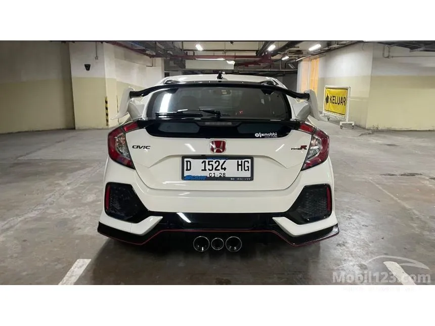 2017 Honda Civic Type R Sedan